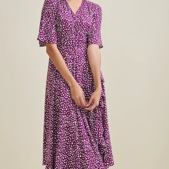 list - Picture 5 of 16